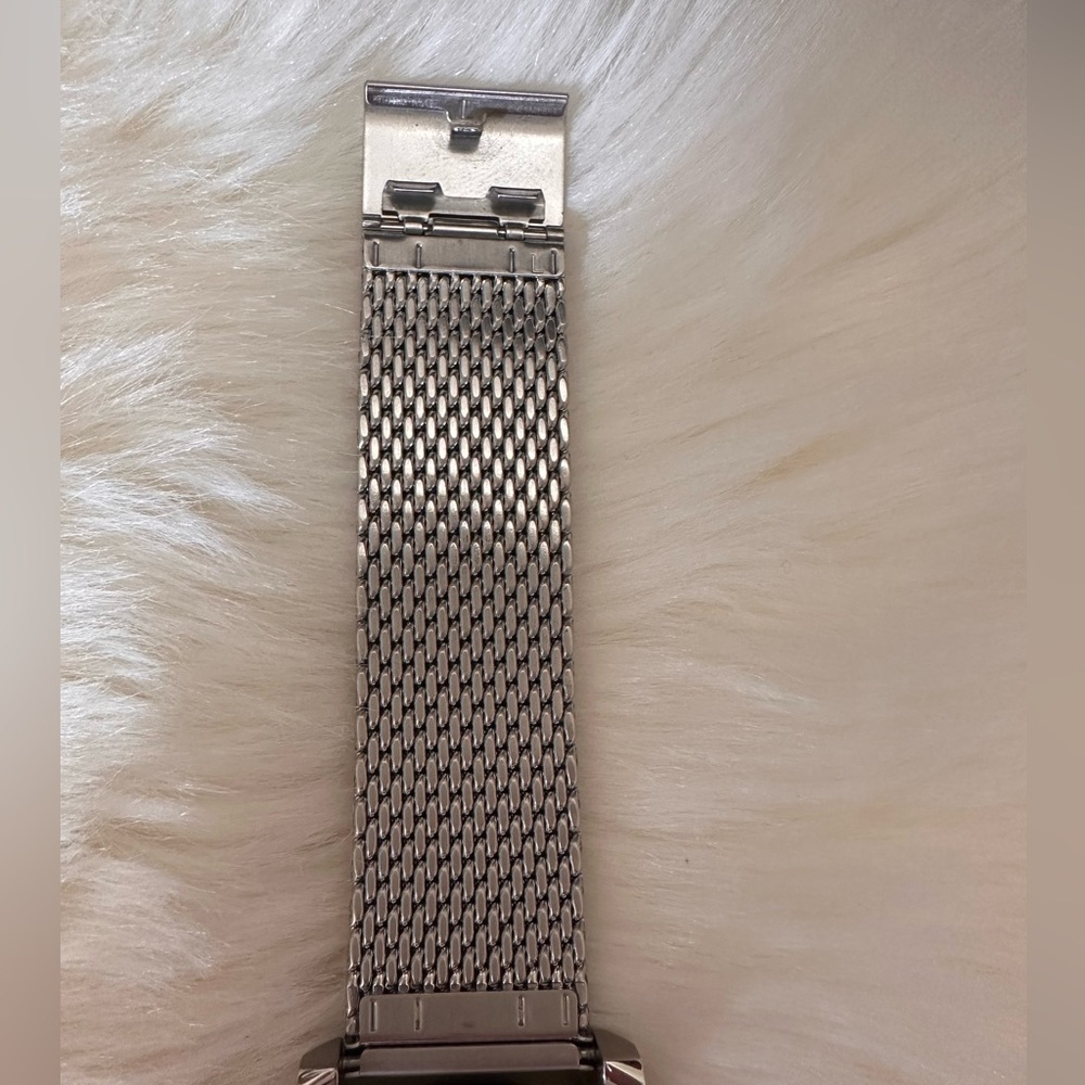 Wenger Stainless Steel Mesh Silver Dial White Watch with Date 1021.103 NWOT - Picture 9 of 10